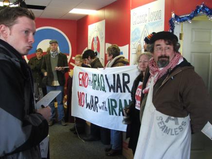 SODaPOP participants inside the Obama campaign headquarters