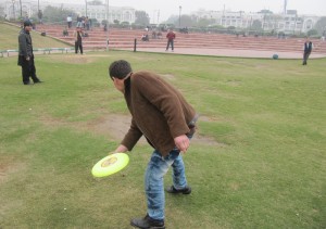 Making Friends through Frisbeeing